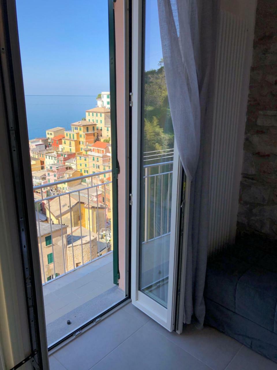 Готель Cinque Terre Coast To Coast Ріомаджоре Екстер'єр фото
